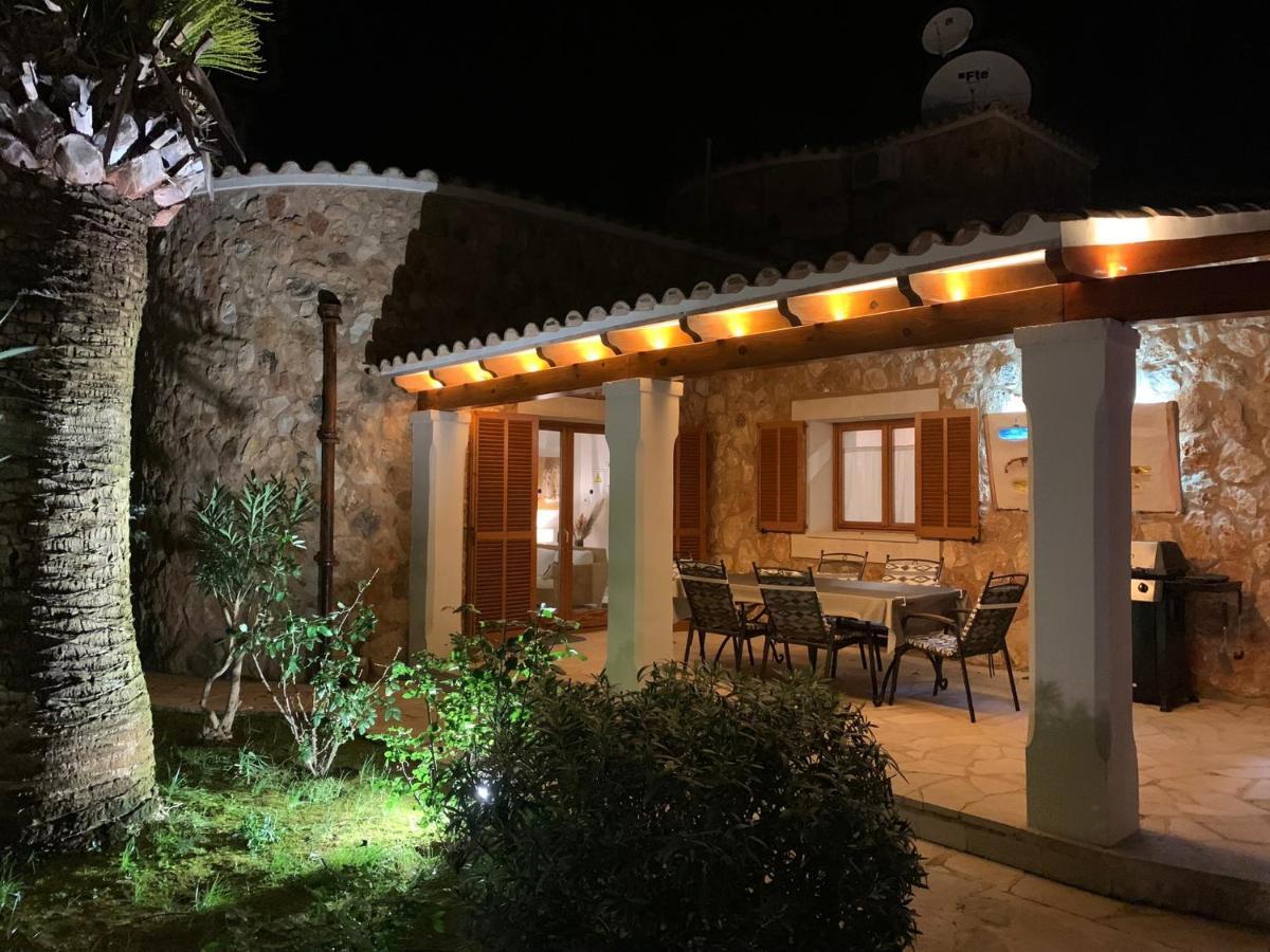 Villa Sanchez In Strandnahe Mit Pool, Jacuzzi, Klima, Wifi, Gas Bbq Santanyi Bagian luar foto